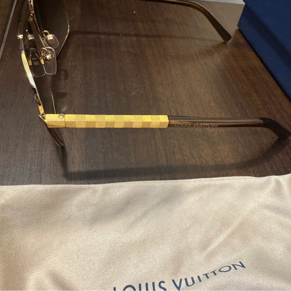 Louis Vuitton Gold Sunglasses - Picture 5 of 10